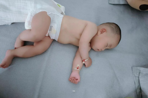 代怀包生男孩机构怀孕初期腰特别酸